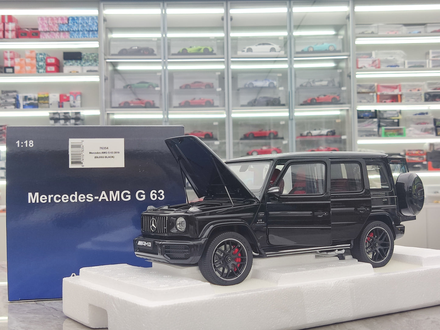 AUTO Art 1/18 Mercedes AMG G63 2019 Black Model Car 76354