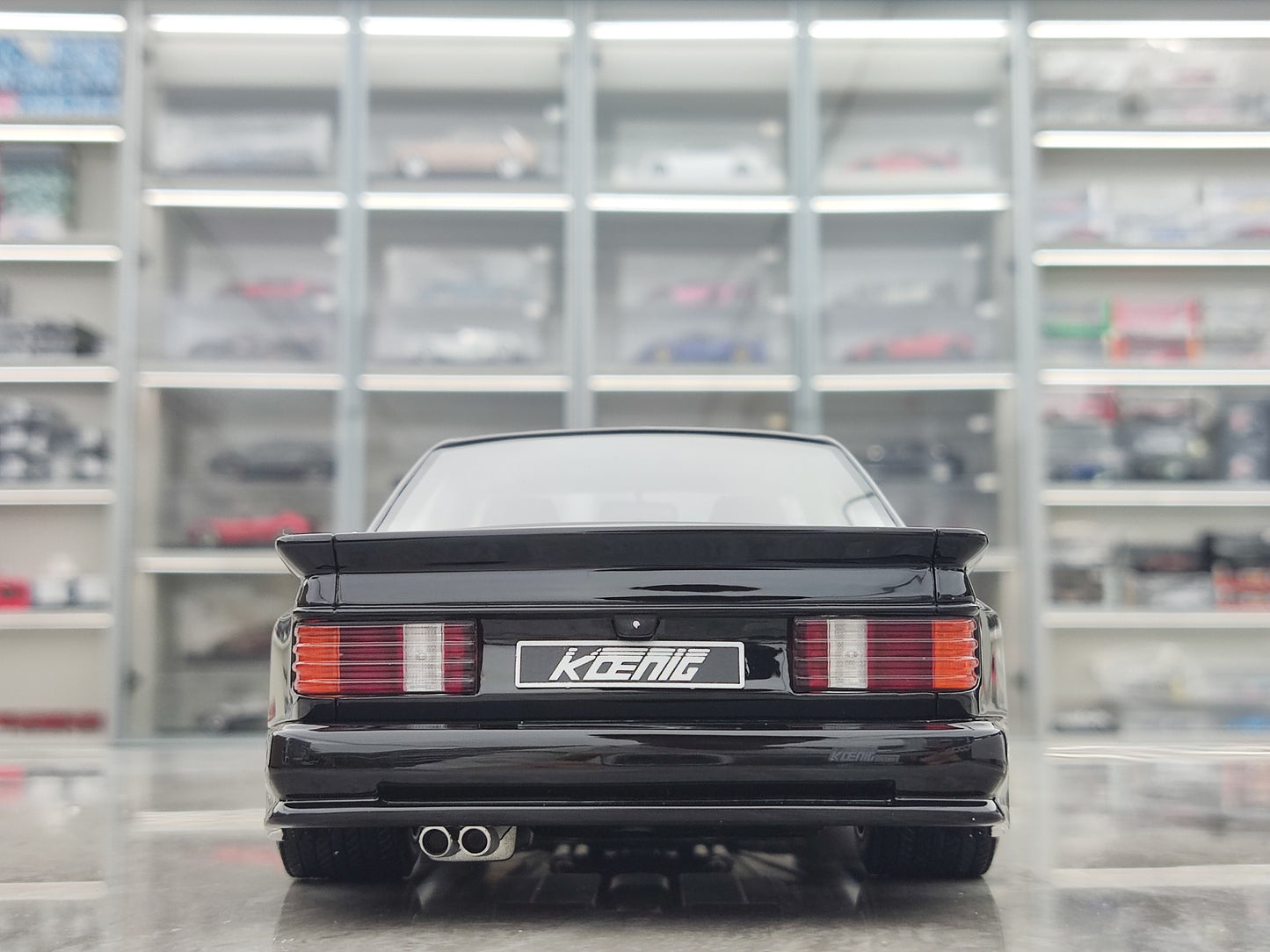 OTTO 1/18 Mercedes SPECIALS 560 Obsidian Black OT1134