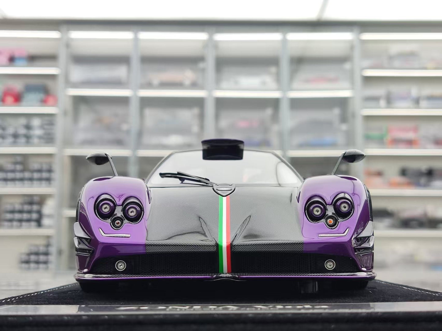 HH Model 1/18 Pagani Zonda Specials Viola HH552