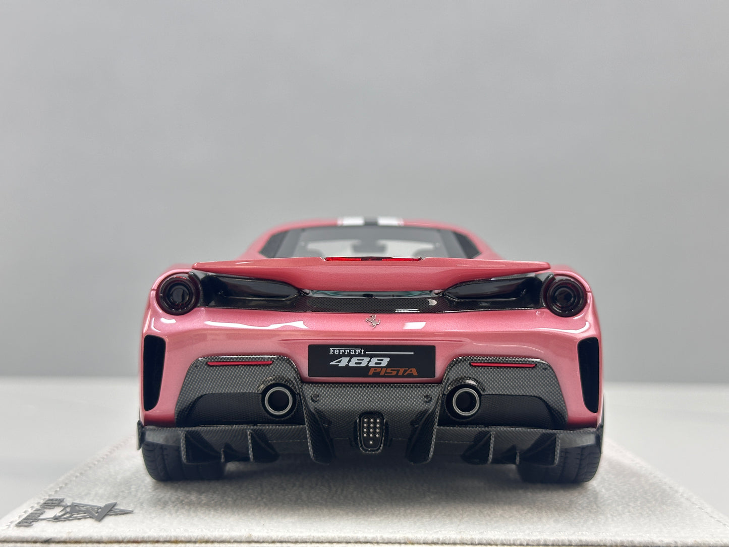 BBA Modelo 1/18 Ferrari 488 Pista Rosa BBA092