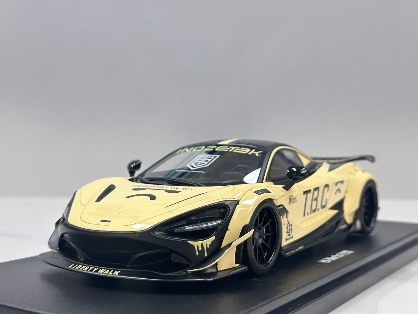 GT Spirit 1/18 McLaren LB-WORKS 720S Beige GT961