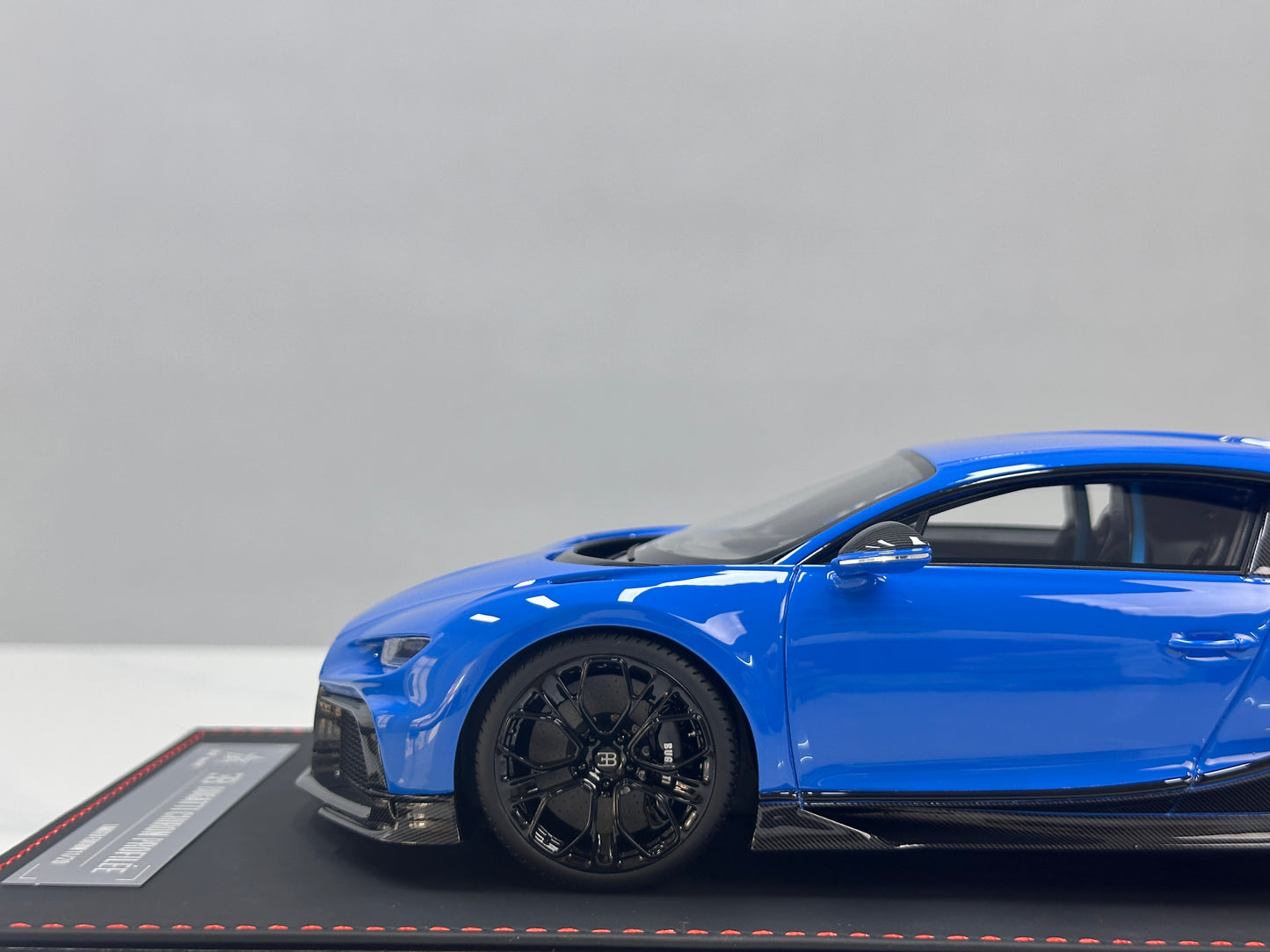 BBA MODEL 1/18 Bugatti Chiron Profiler Blue BBA073
