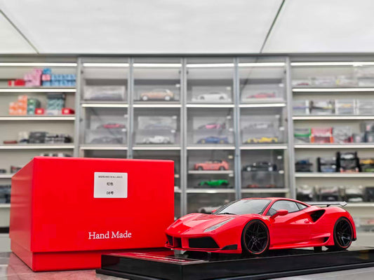 CE 1/18 Ferrari Novitec 488GTB N-Largo Standard Red CE005