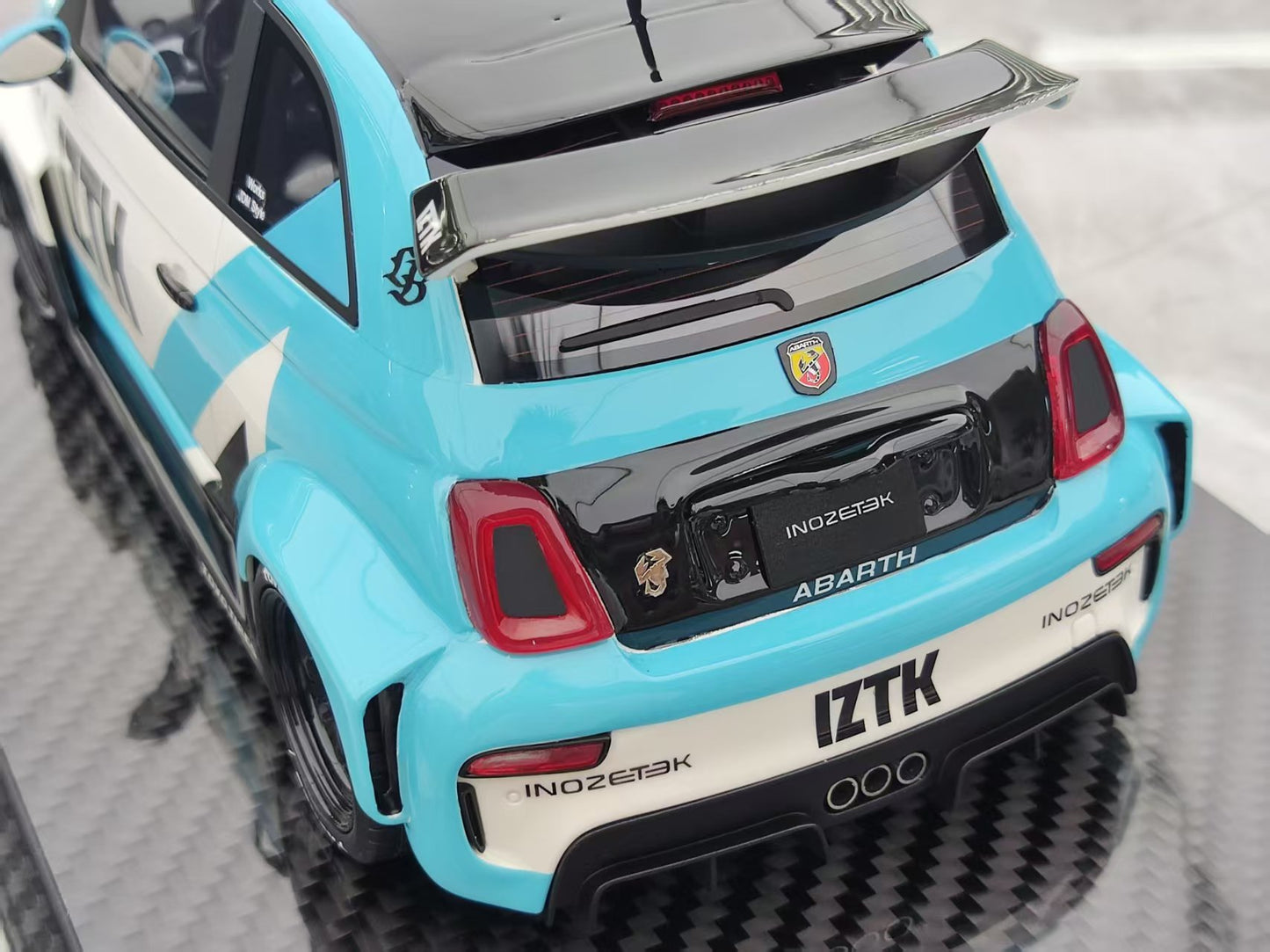 VIP 1/18 Abbas 595 Tiffany Blue VIP182