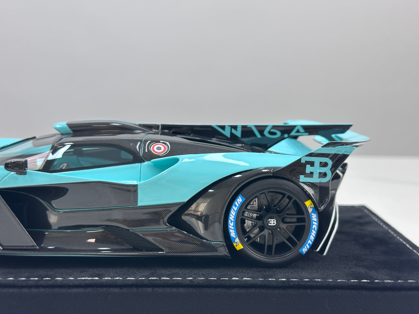 HH Model 1/18 Bugatti Bolide Tiffany Ultimate HH601