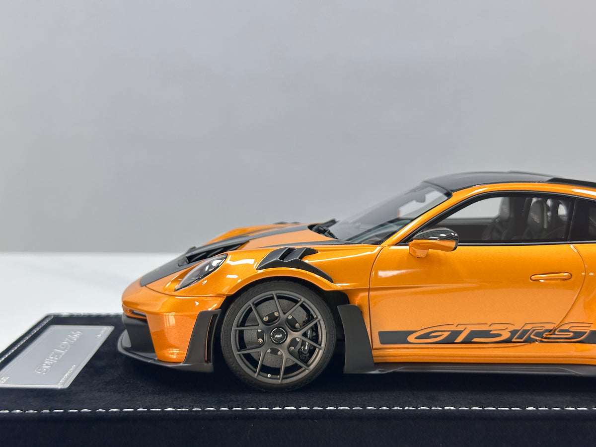 HH Model 1/18 Porsche 992 GT3 RS Volcano Orange HH729