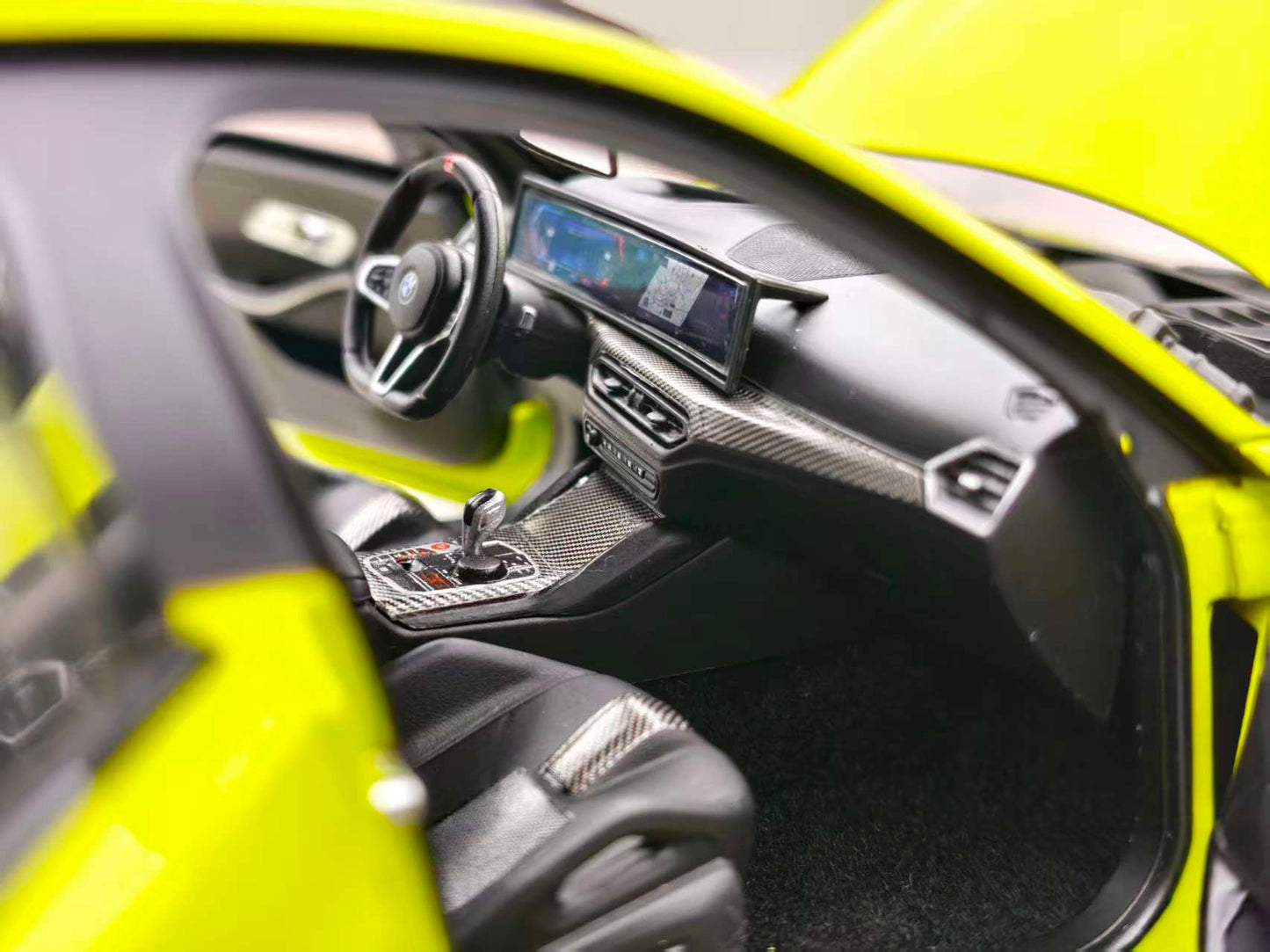 MINICHAMPS 1/18 BMW M3 Yellow 110020222