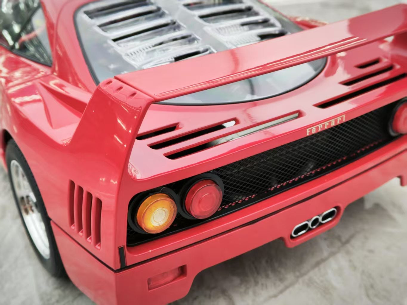 NOREV 1/12 Ferrari F40 Red Alloy Car Model 127902
