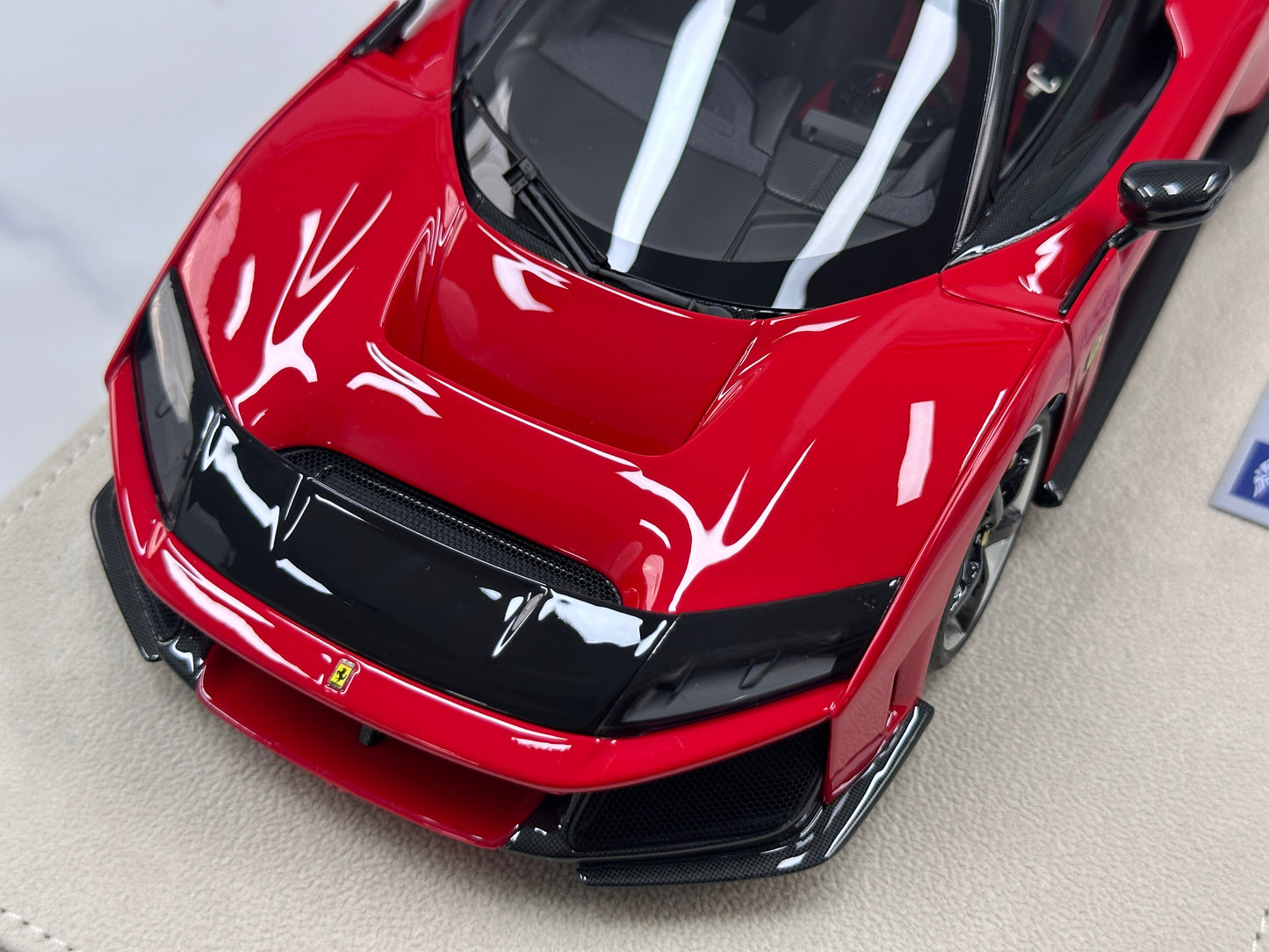 HERMES COLLECTION 1/18 Ferrari F80 (Red) HC017