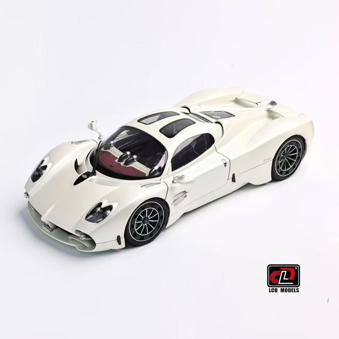 LCD 1/18 Pagani Utopia Alloy Fully Opening Car Model