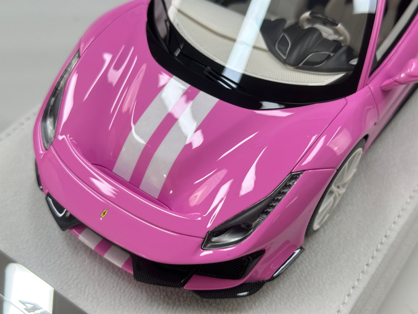BBA MODEL 1/18 Ferrari 488 Pista – Pink with White Livery (BBA088)
