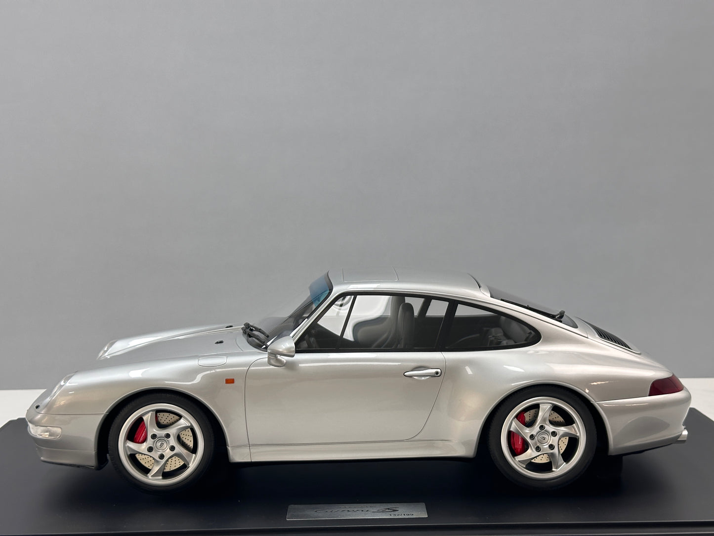 GT Spirit 1/8 Porsche 911 [993] CARRERA 4S Silver GTS801901