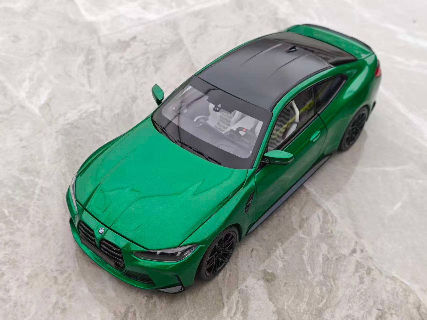 MINICHAMPS 1/18 BMW M4 Green 110020142