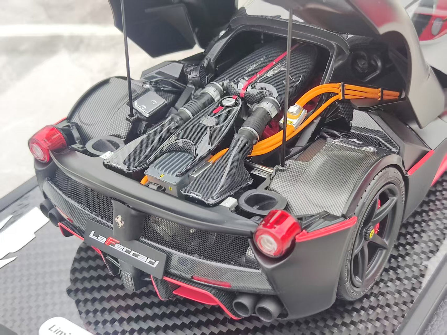 BBR 1/18 Ferrari LaFerrari Asolong Car Carbon Base Matte Black BBR182239A