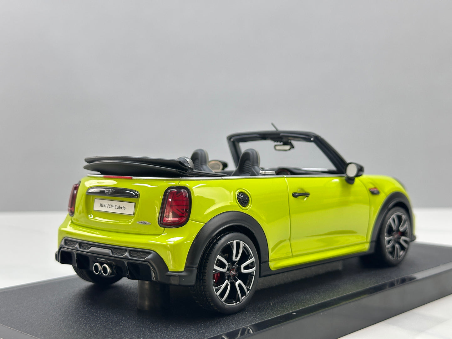 OTTO 1/18 MINI JCW CABRIO ZESTY Benedict Yellow OT1303