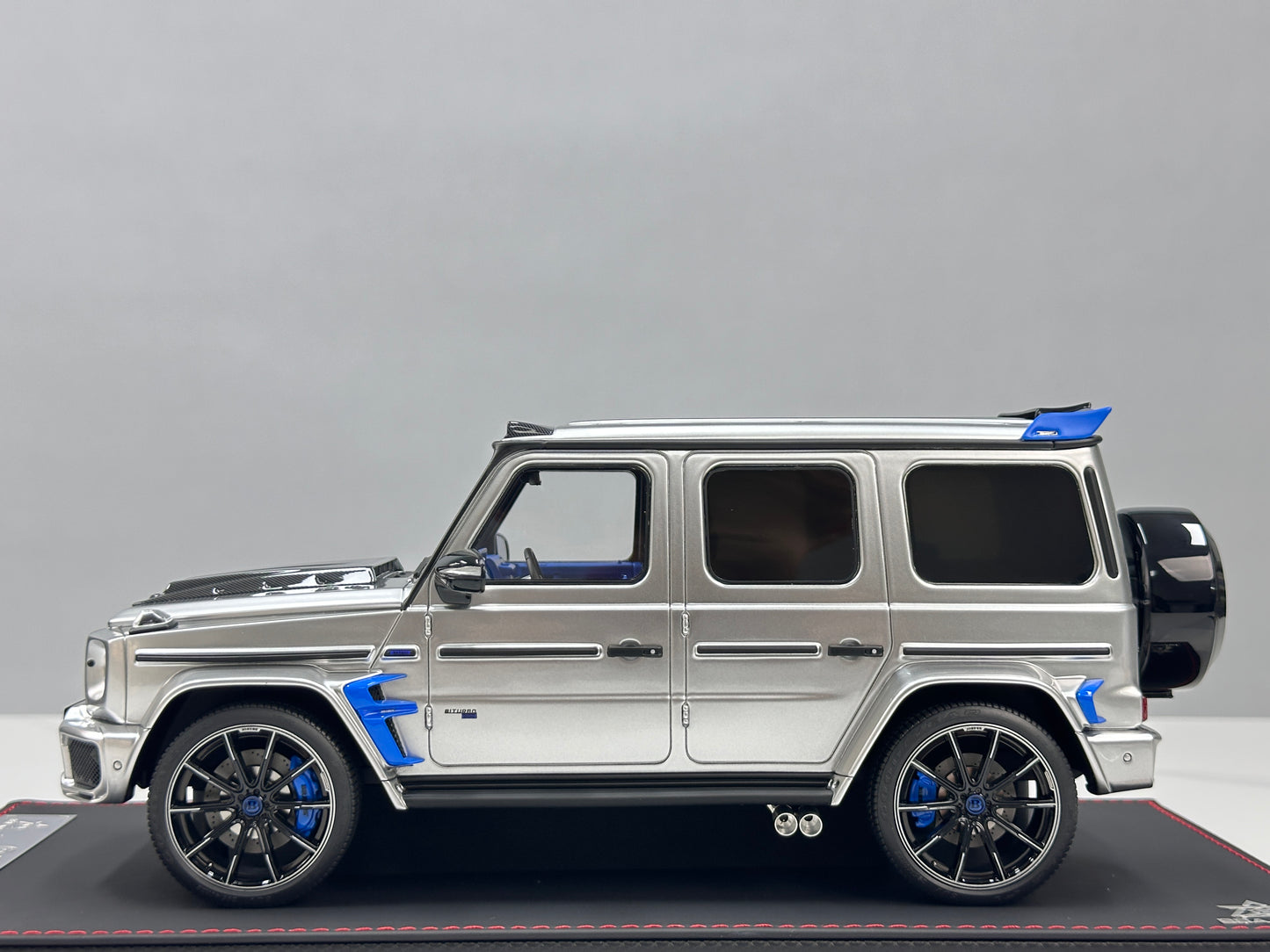 BBA Model 1/18 Brabus G800 Tungsten Silver BBA085