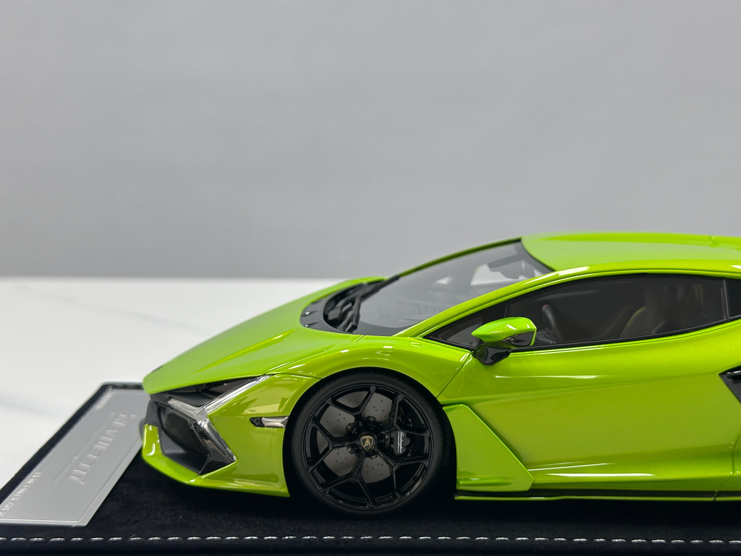 HH Model 1/18 Lamborghini Revuelto Ithaca Green HH615