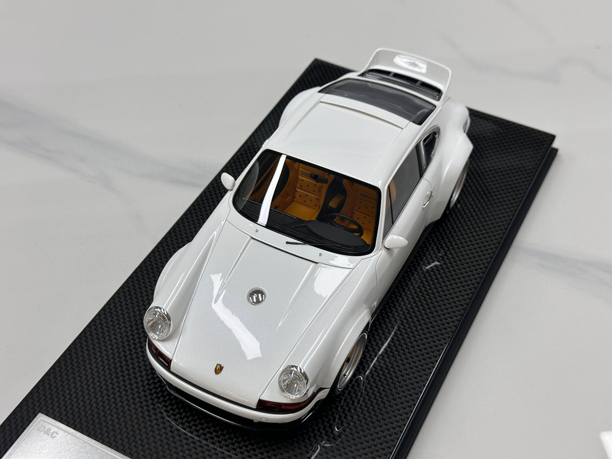 Dino Model 1/18 Porsche Singer DLS Metallic White DC005