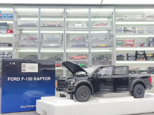AUTO Art 1/18 Ford F-150 RAPTOR SUPERCREW 2019 Black 72947