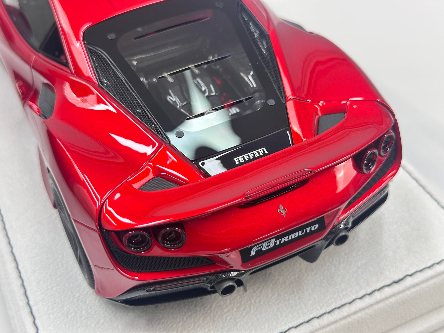 GH MODEL 1/18 Ferrari F8 Tributo Metallic Red GH022
