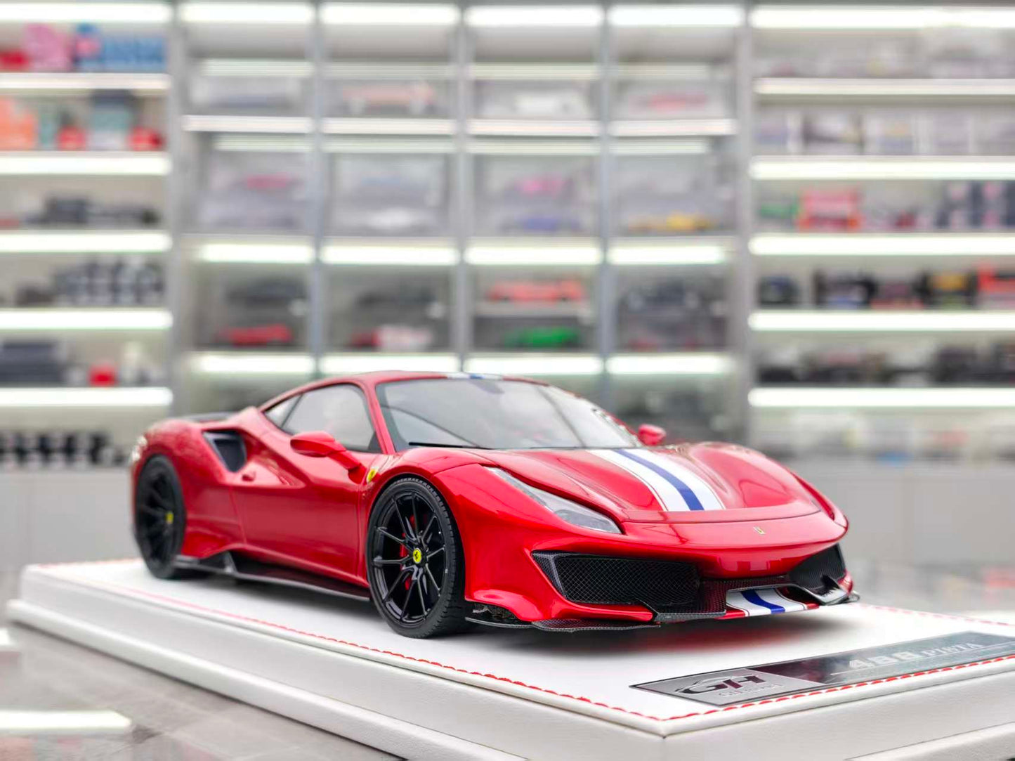 GH MODEL 1/18 Ferrari Novitec 488pista Metallic Red GH006