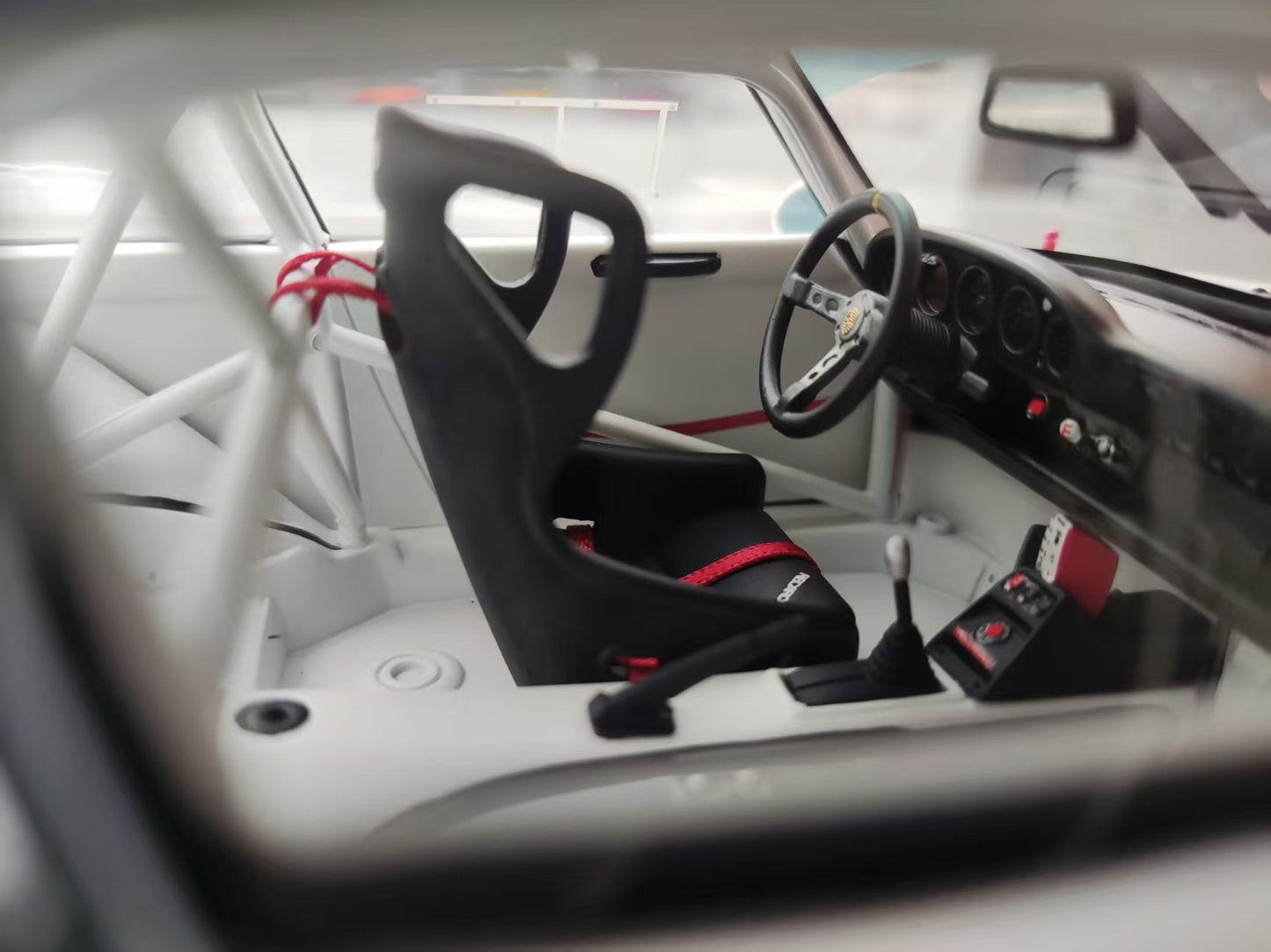 GT Spirit 1/18 Porsche 911 [993] GT2 EVO White GT532