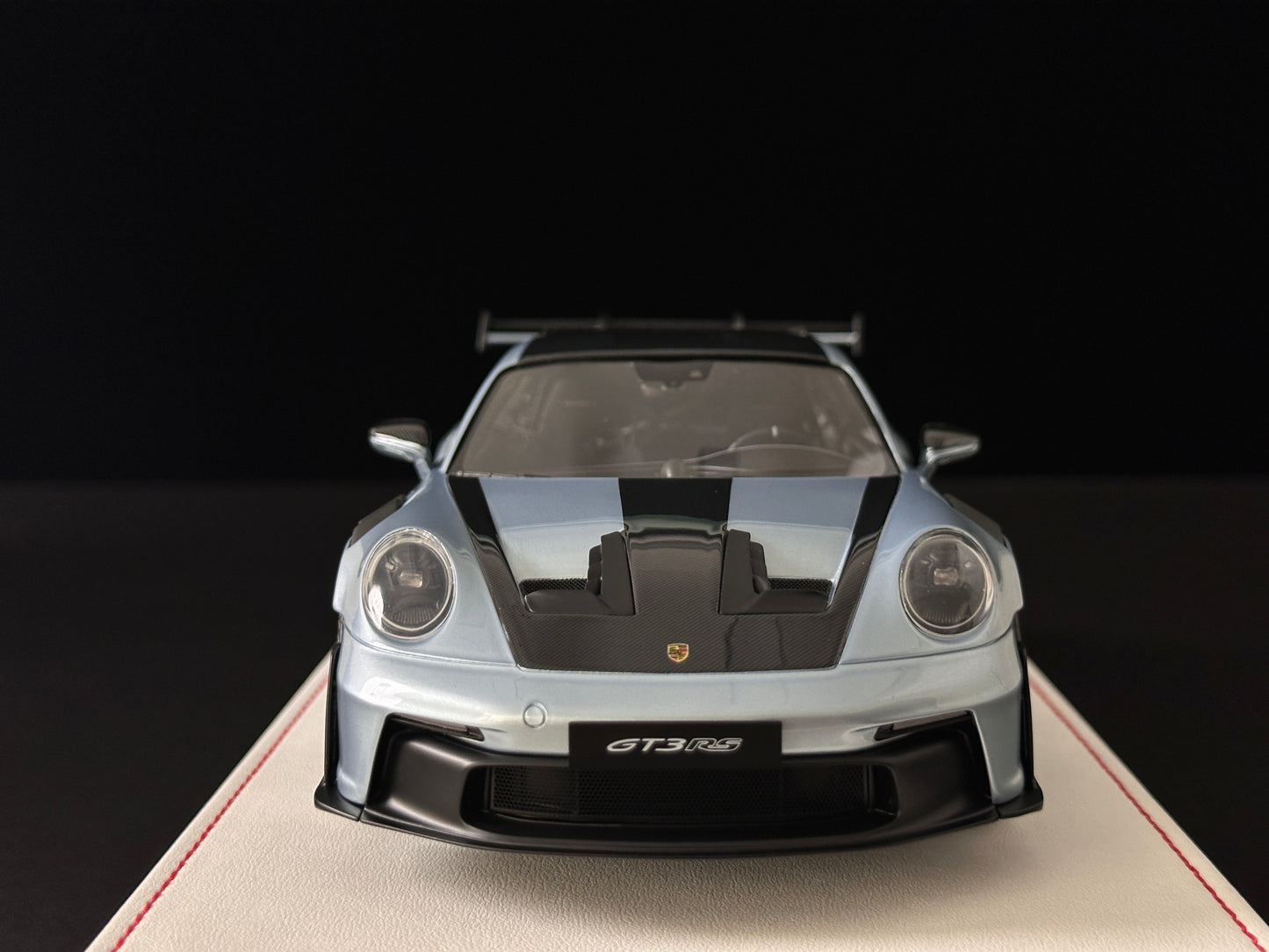 GH MODEL 1/18 Porsche 992 GT3RS Ice Blue GH016