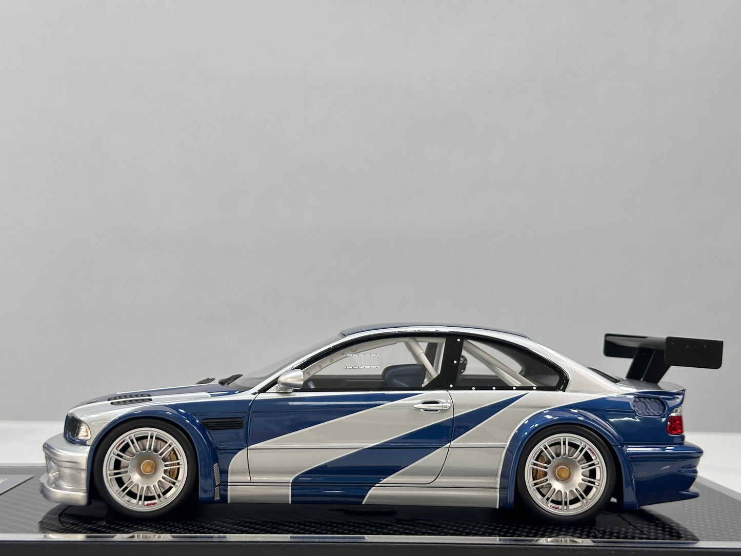 ZP 1/18 BMW M3 E46 GTR – *Need for Speed* Classic Blue & Silver Livery (ZP119)