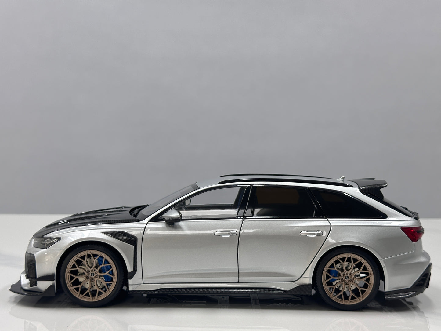 KILO Works 1/18 Audi Darwin RS6 Foil Silver KW022