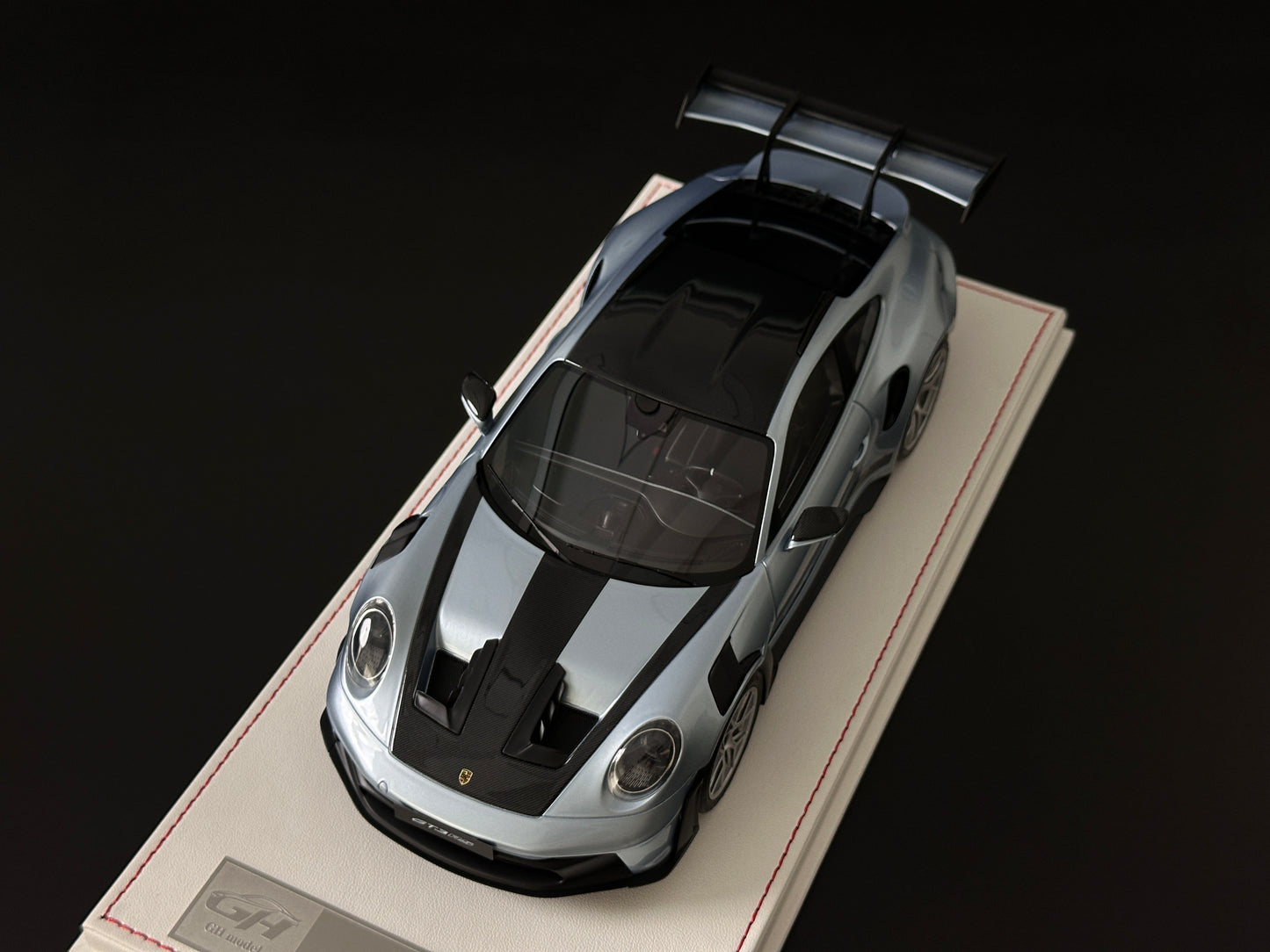 GH MODEL 1/18 Porsche 992 GT3RS Ice Blue GH016
