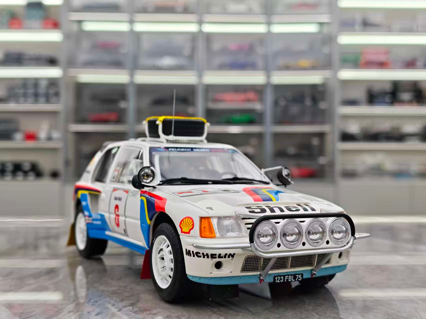 OttO 1/18 PEUGEOT 205 T16 #6 T SALONEN OT1161