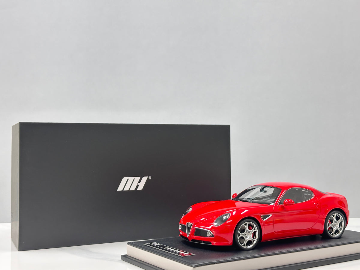 MOTORHELIX 1/18 Alfa Romeo 8C Competizione 2008 Alfa Red MH393