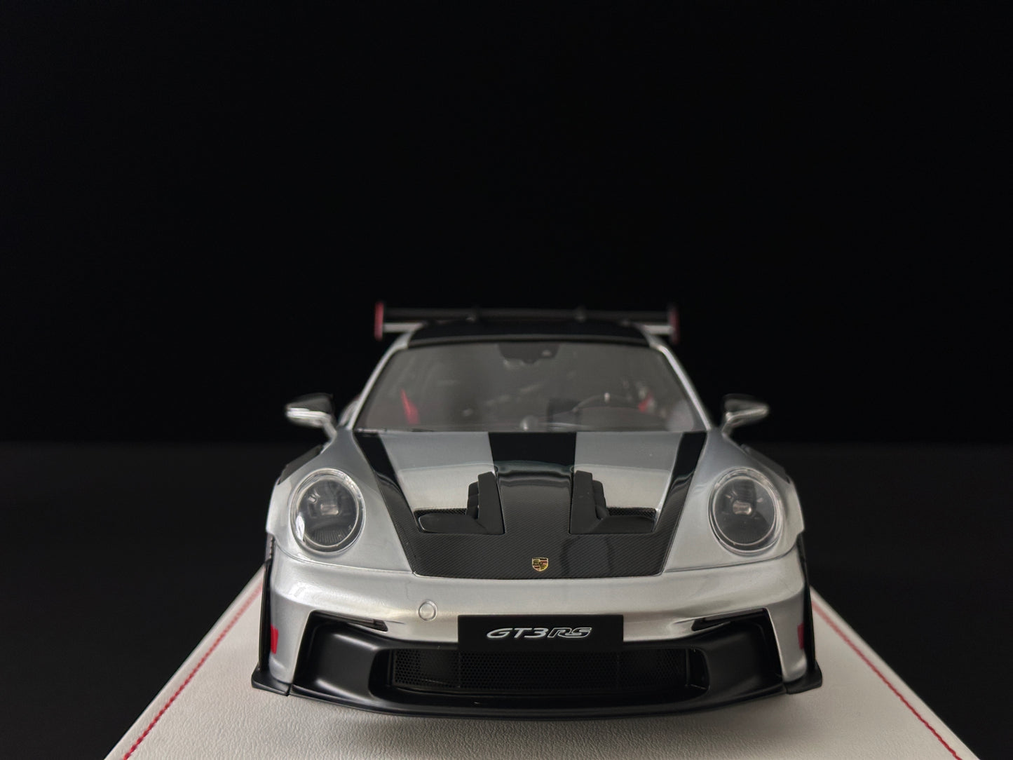GH MODEL 1/18 Porsche 992 GT3RS Red Seals/GT Silver GH014