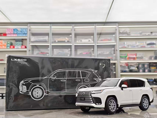 LCD 1/18 Lexus LX600 White Diecast Car Model LCD121