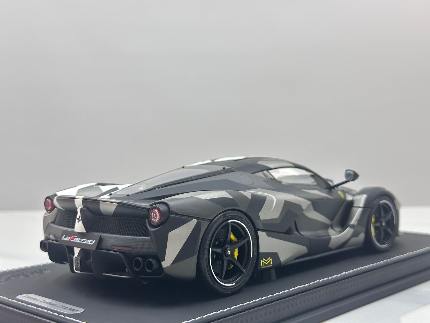 BBR 1/18 Ferrari LaFerrari Alloy Full Opening Camouflage Special Color BBR182243DIE