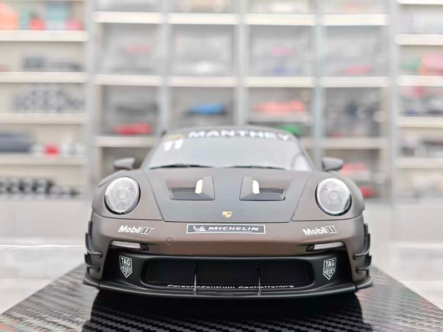 VIP 1/18 Porsche 911 GT3 RS - Manthey Racing Metallic Brown VIP189
