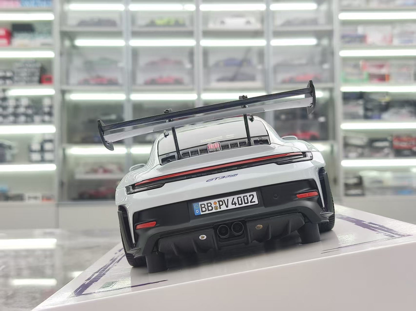 MINICHAMPS 1/18 Porsche 911 GT3 RS Alloy Car Model 113062035