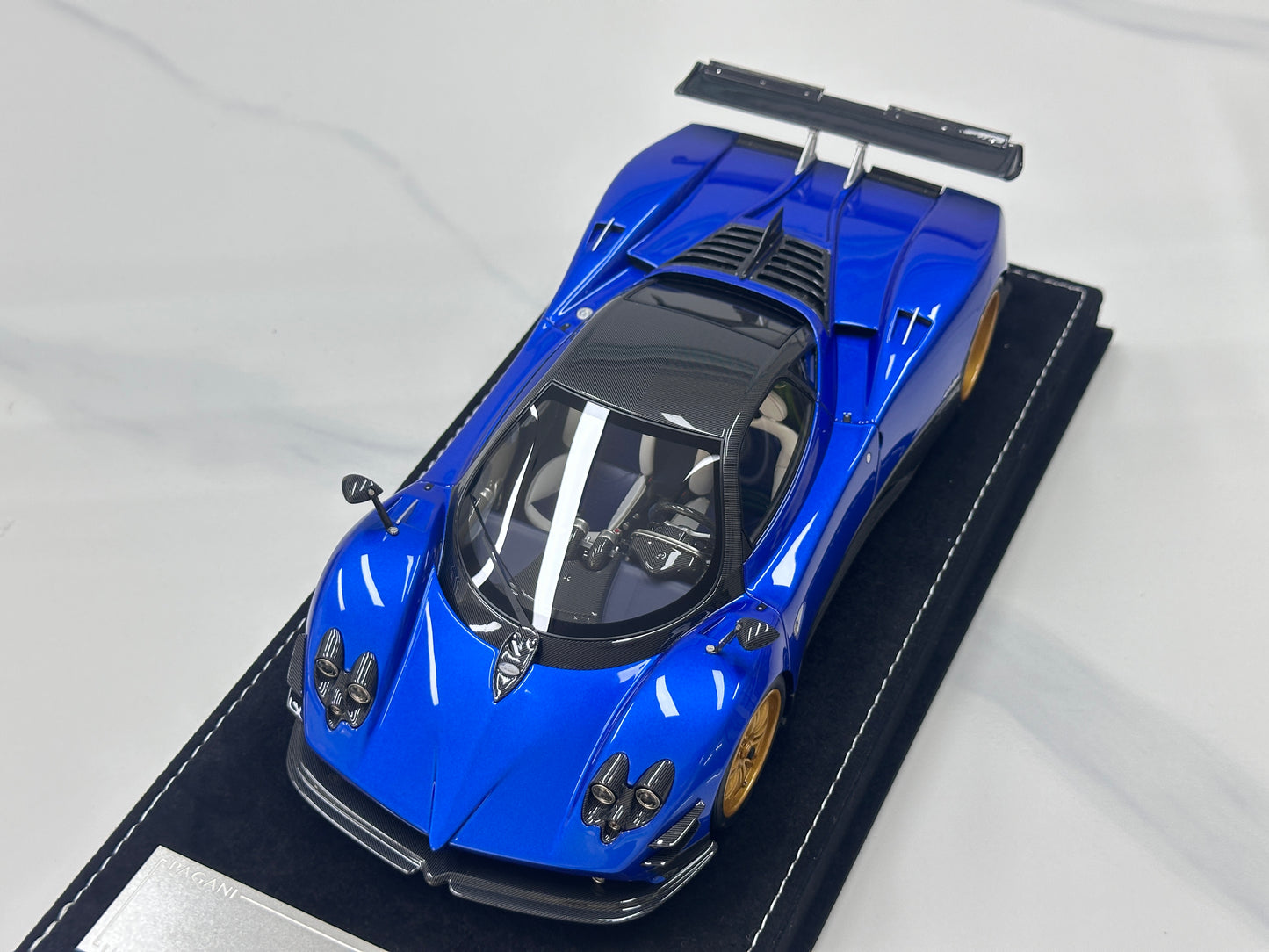 HH Model 1/18 Pagani Zonda F – Dark Blue with Gold Wheels (HH701)