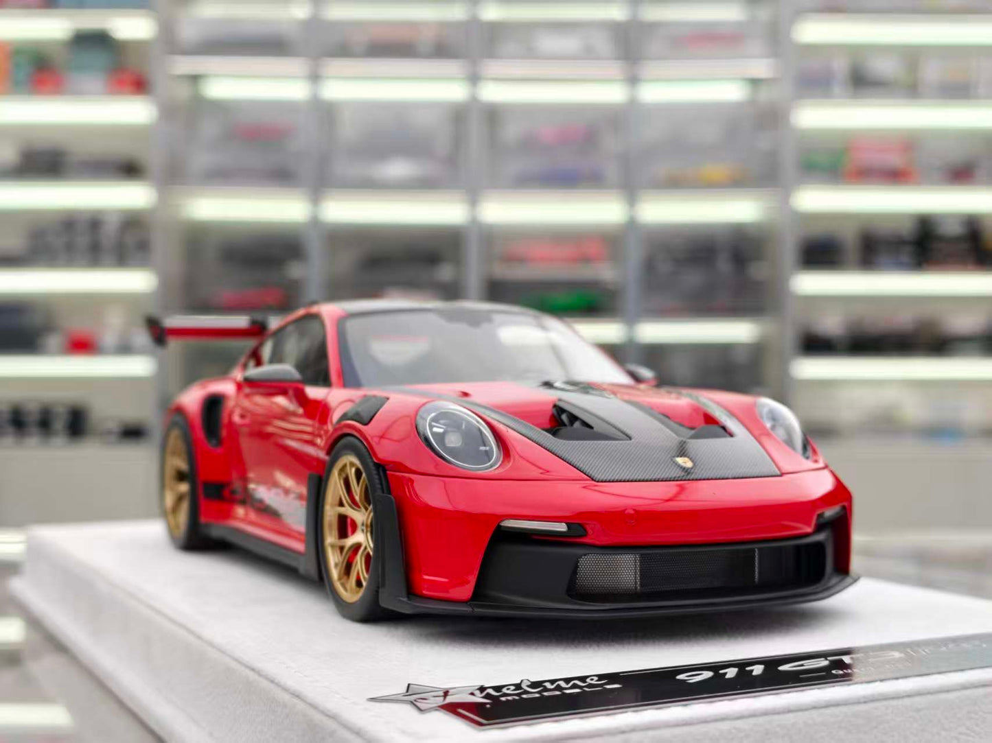 FuelMe 1/18 Porsche 992 GT3RS, Red, FM18010LM-06