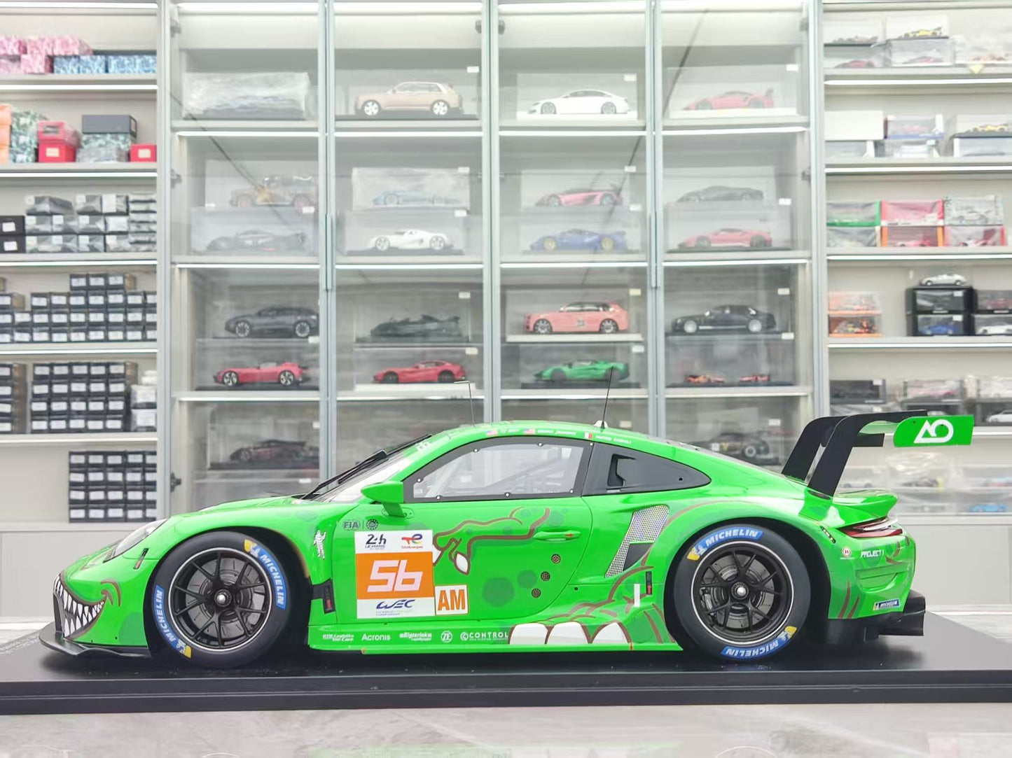 SPARK 1/12 Porsche 911 RSR-19 Project 1 Team, #56, 2023 Le Mans 24 Hours, Green Tyrannosaurus Rex, 12S044