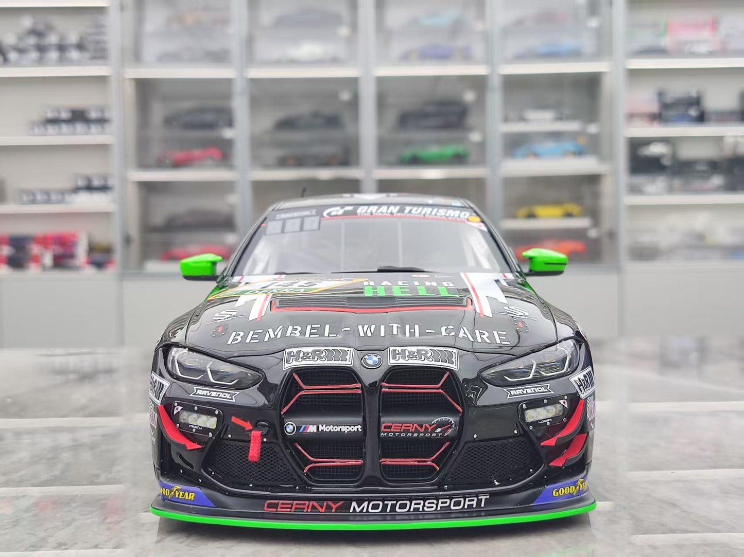 OTTO 1/18 BMW M4 GT4 Black OT1172