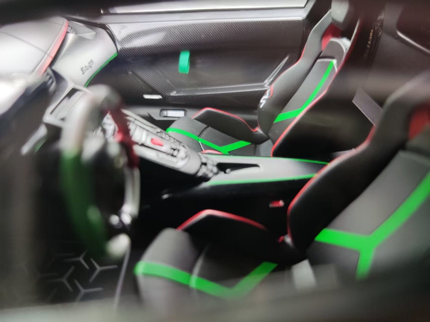 MAKEUP 1/18 Lamborghini Aventador SVJ White EML025F