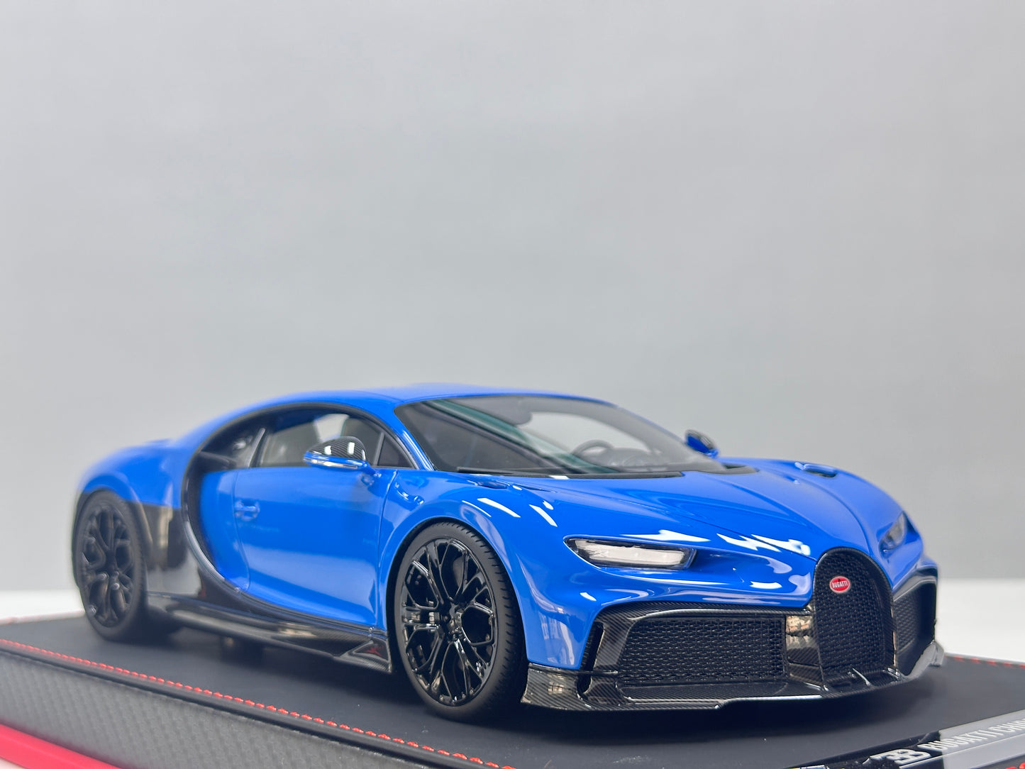 BBA MODEL 1/18 Bugatti Chiron Profiler Blue BBA073