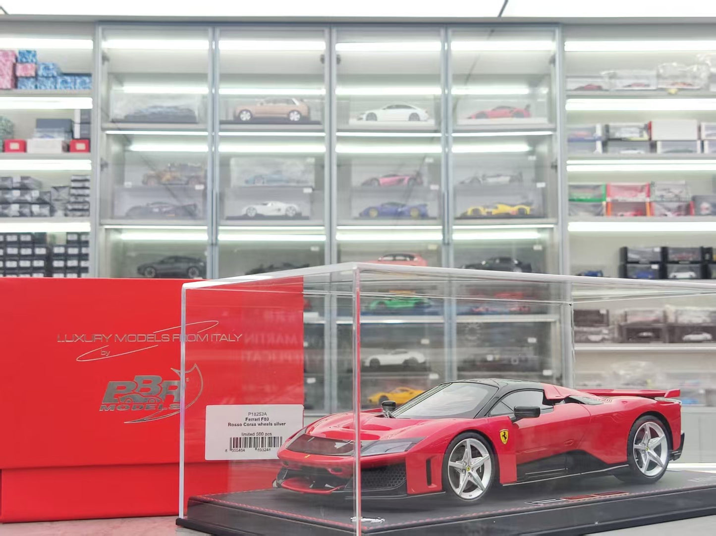 BBR 1/18 Ferrari F80 (New "King of the Road") - Leather Base, Standard Red/Silver Wheels (P18253A)