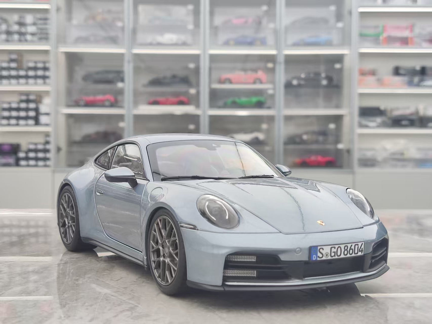 NOREV 1/18 Porsche 911 Carrera Cabriolet 2025 Metallic Grey 187170
