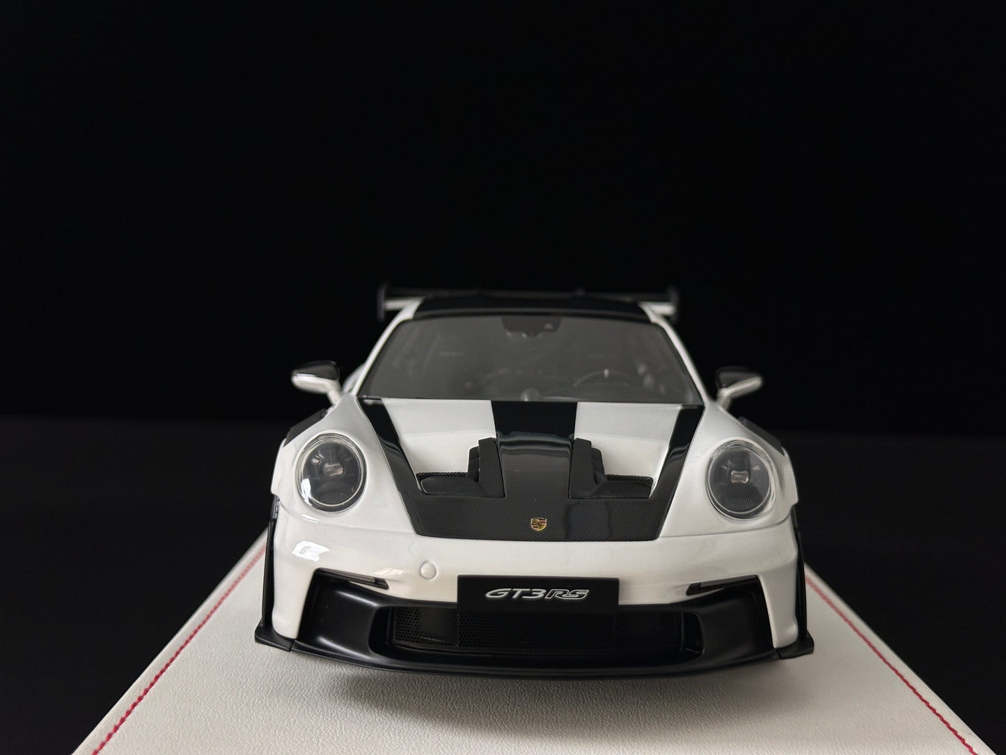 GH MODEL 1/18 Porsche 992 GT3RS Sky Grey GH015