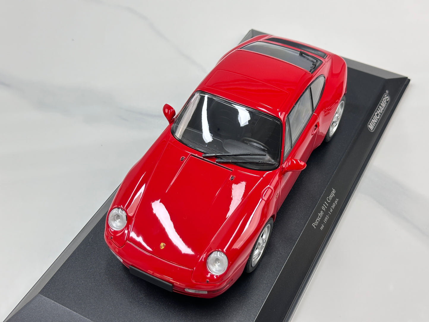 MINICHAMPS 1/18 Porsche 911 (993) 1993 Red 155061102