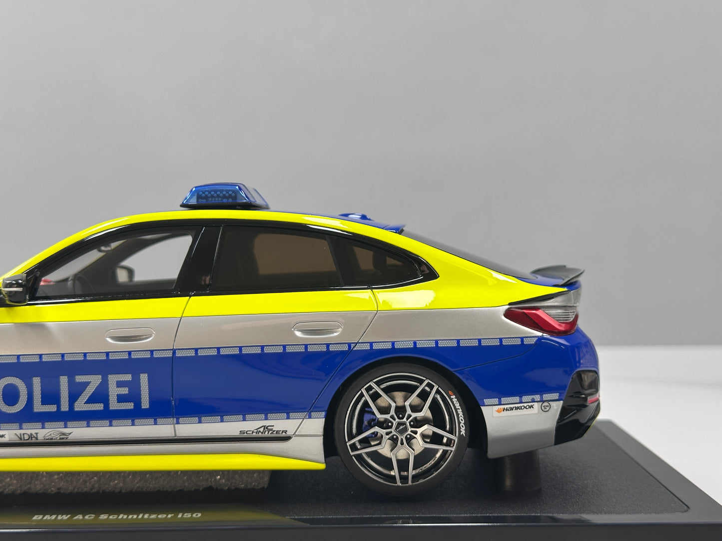 OTTO 1/18 BMW AC SCHNITZER ACS4 POLIZEI 2022 Blue Silver Livery OT1205