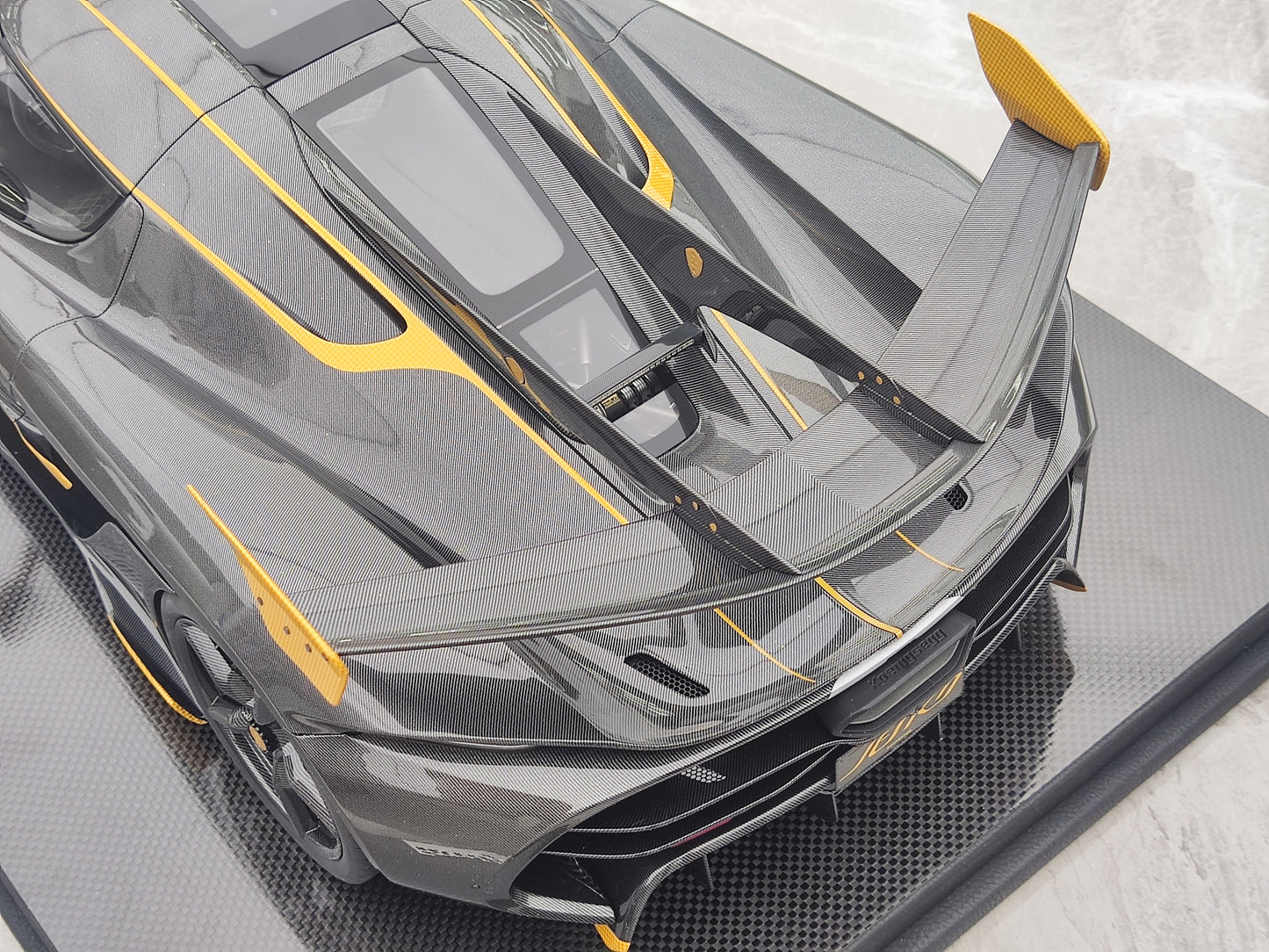 FRONTIART 1/8 Koenigsegg Jesko 7509 Gold Carbon Limited Edition Model Car FA161