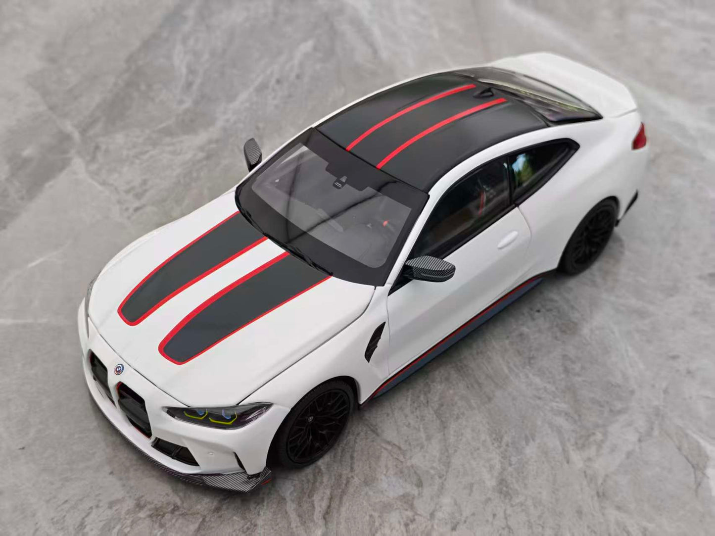 MINICHAMPS 1/18 BMW M4 CSL 2023 White 110023022